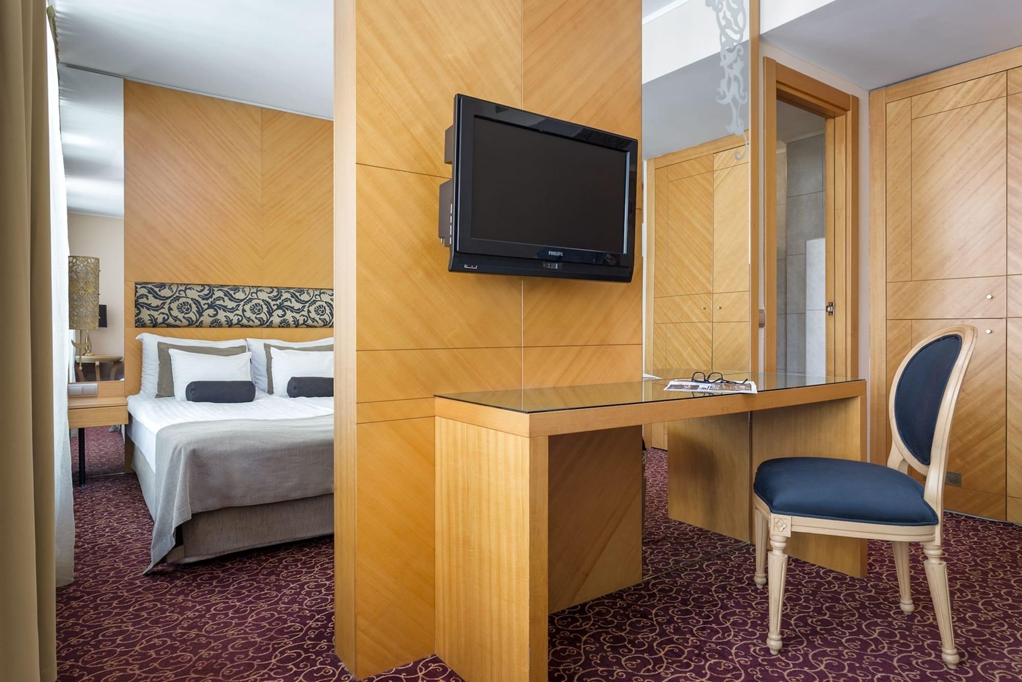 Marmara Hotel 4*